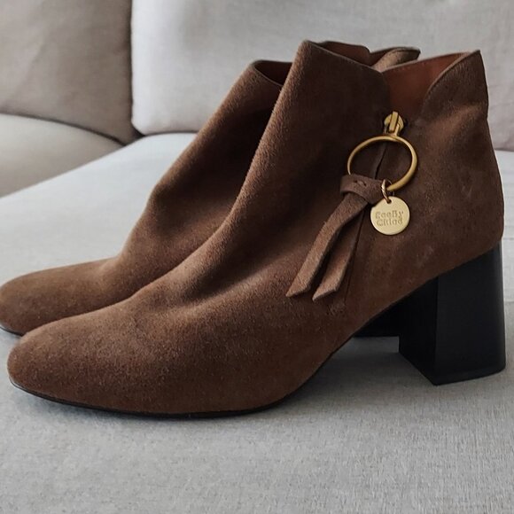 Woman Brown booties upper suede - Picture 6 of 6
